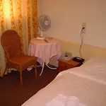 Hotel Amadeus 2*