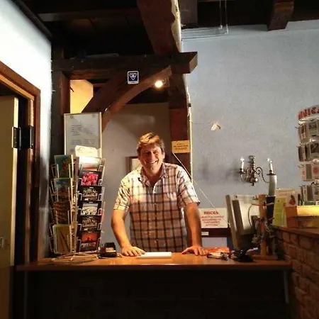 阿玛德斯酒店 酒店