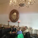 ホテル アマデウス ハーレム